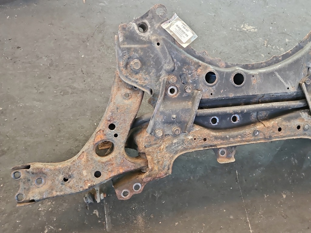 Подрамник подрамник подрамник подрамник балка двигателя toyota corolla e15 1.6 vvti Киев