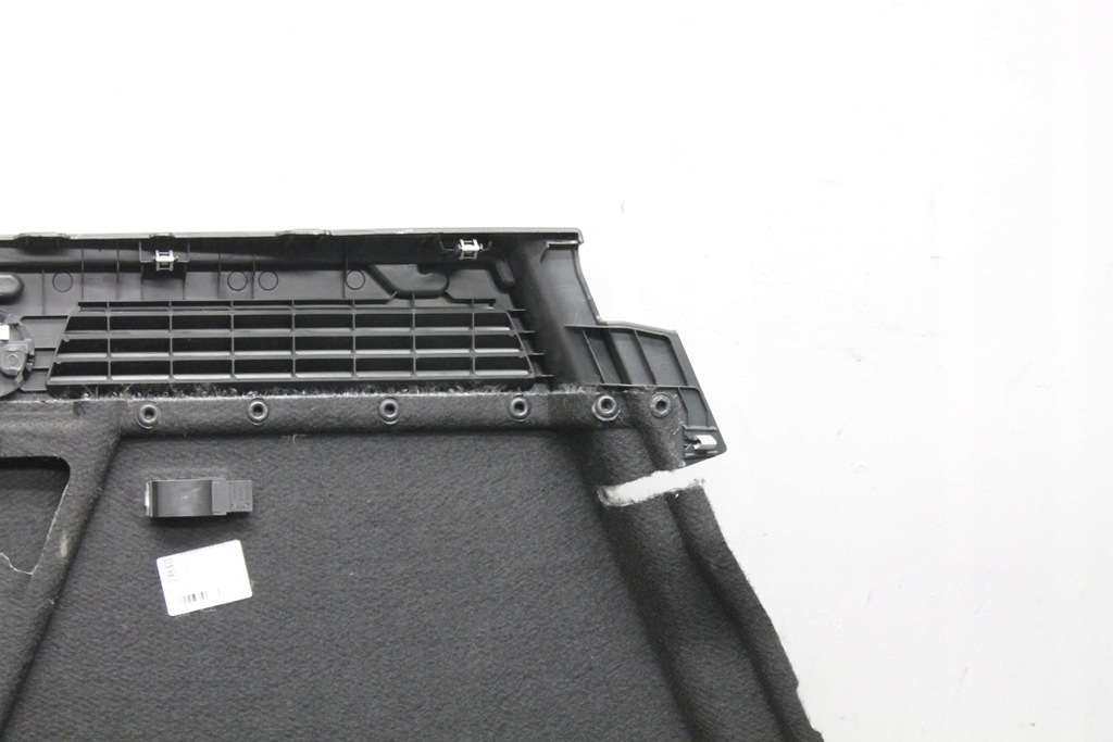 фото №10, Правая обивка багажника audi q3 8u w08u0863880f 2.0l дизель 103kw 2014