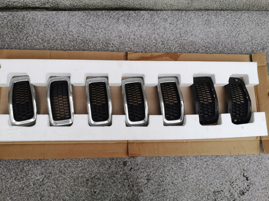 фото №1, Jeep cherokee kl 2014- 14- решётка радиатора решётка радиатора