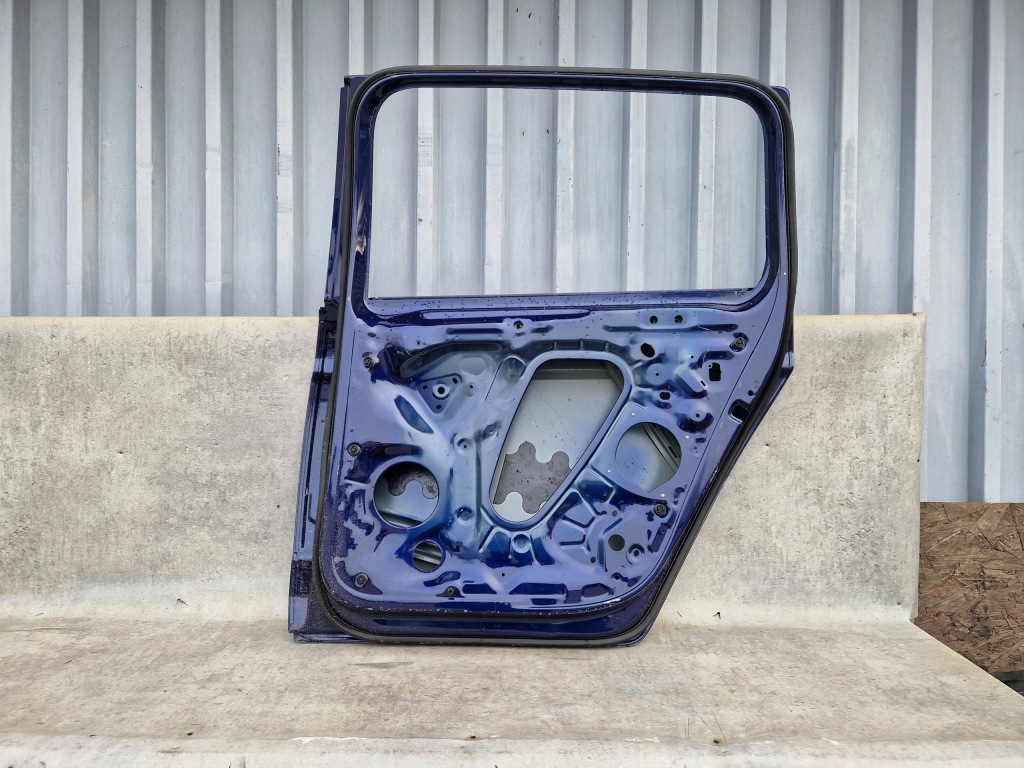 фото №9, Vw touran 2015- 5ta дверь правое задняя задние