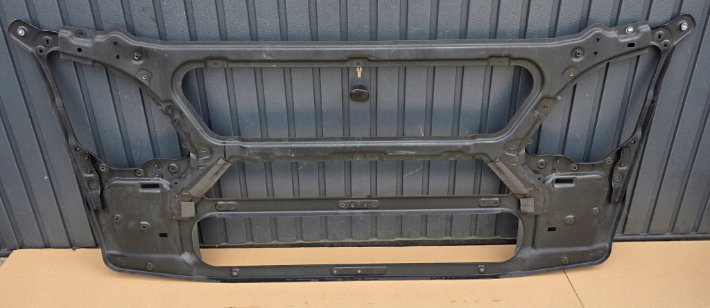 Купити Каркас капот перед кронштейн решітка радіатора scania r s p g 2304022