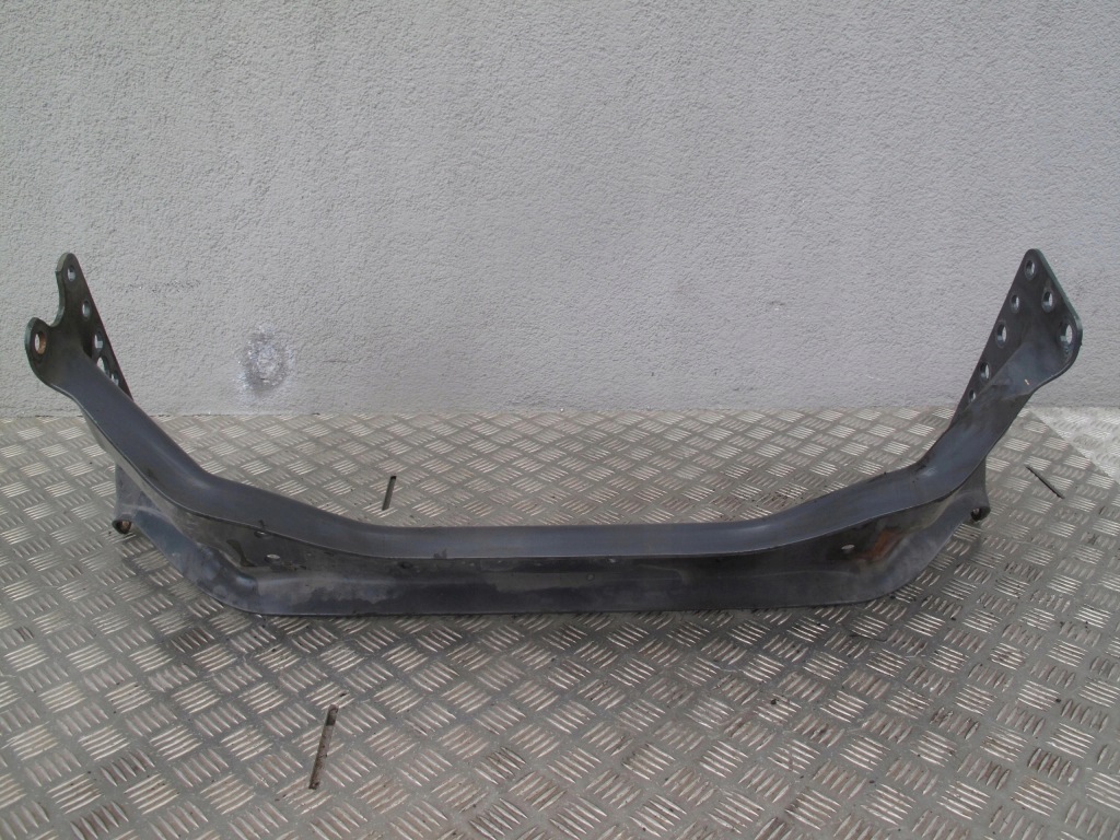 Балка поперечна під  двигун scania r s в Україні