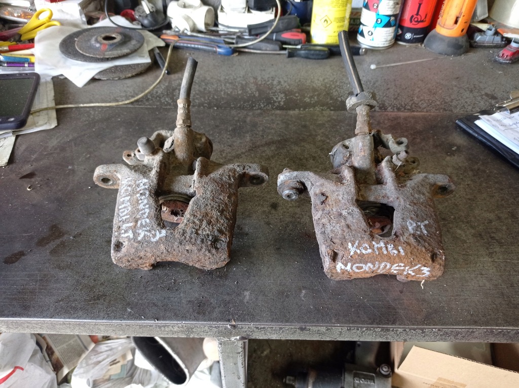 фото №1, Mondeo mk3 kombi - суппорт левый правый задняя