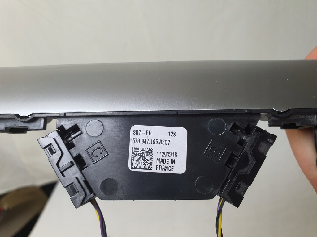 фото №9, Молдинг dekor консоли панели led skoda karoq