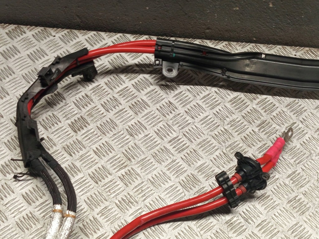 фото №9, Bmw оригінальний номер 9381589 7' g11 g12 шланг кабель клема акумулятор plus