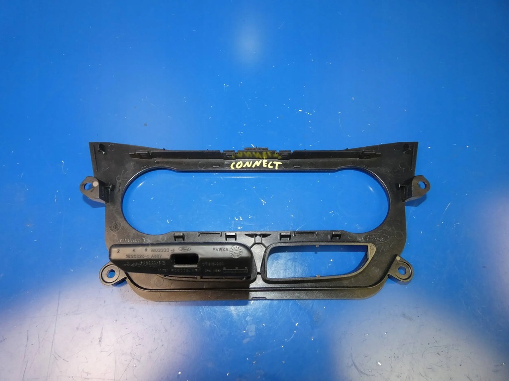 фото №2, Ford transit connect mk2 tourneo рамка панель кондиционера