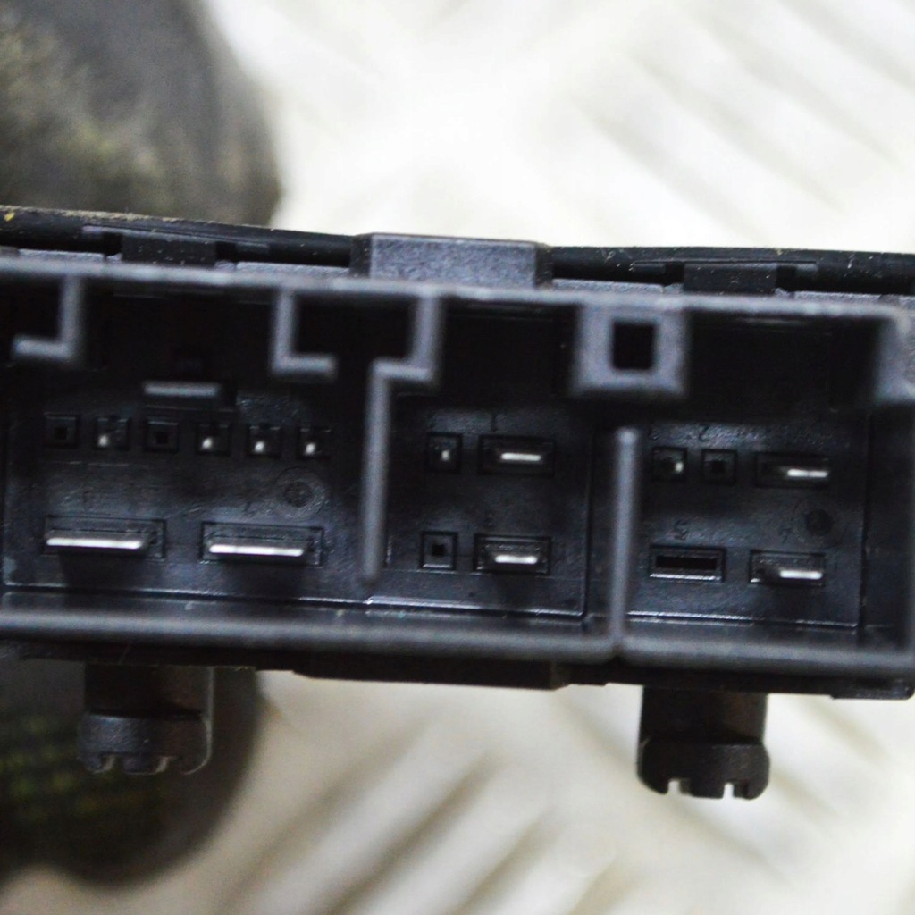 фото №6, Bmw 3 f30 f35 f31 2013 перед сторона ліва модуль / блок керування сидіння