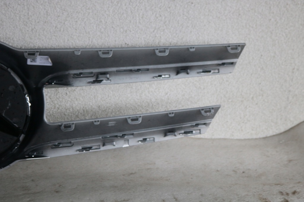 Купить Mercedes glk w204 x204 рестайлинг  молдинг решётка радиатора решётка радиатора a2048880723