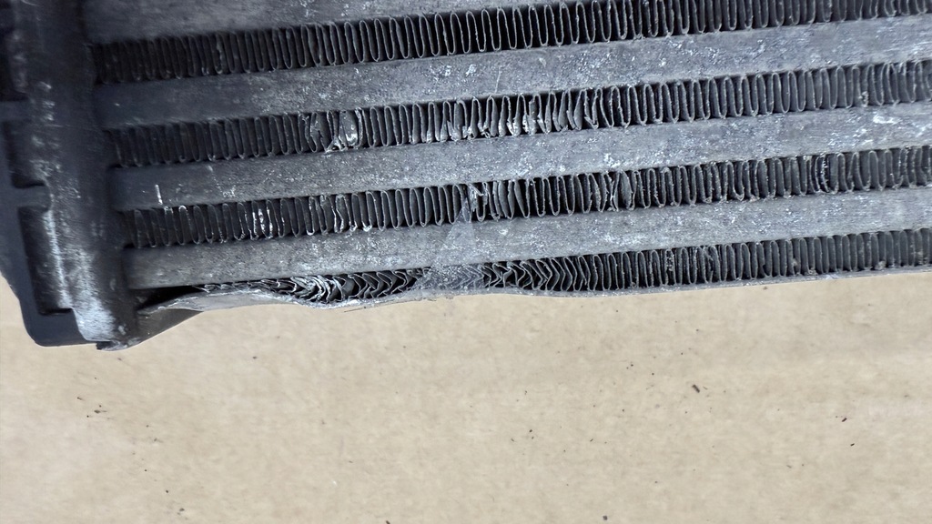 фото №9, Интеркулер радиатор воздуха audi a4 b9 a5 f5 q5 fy 2,0 tfsi 80a145805d