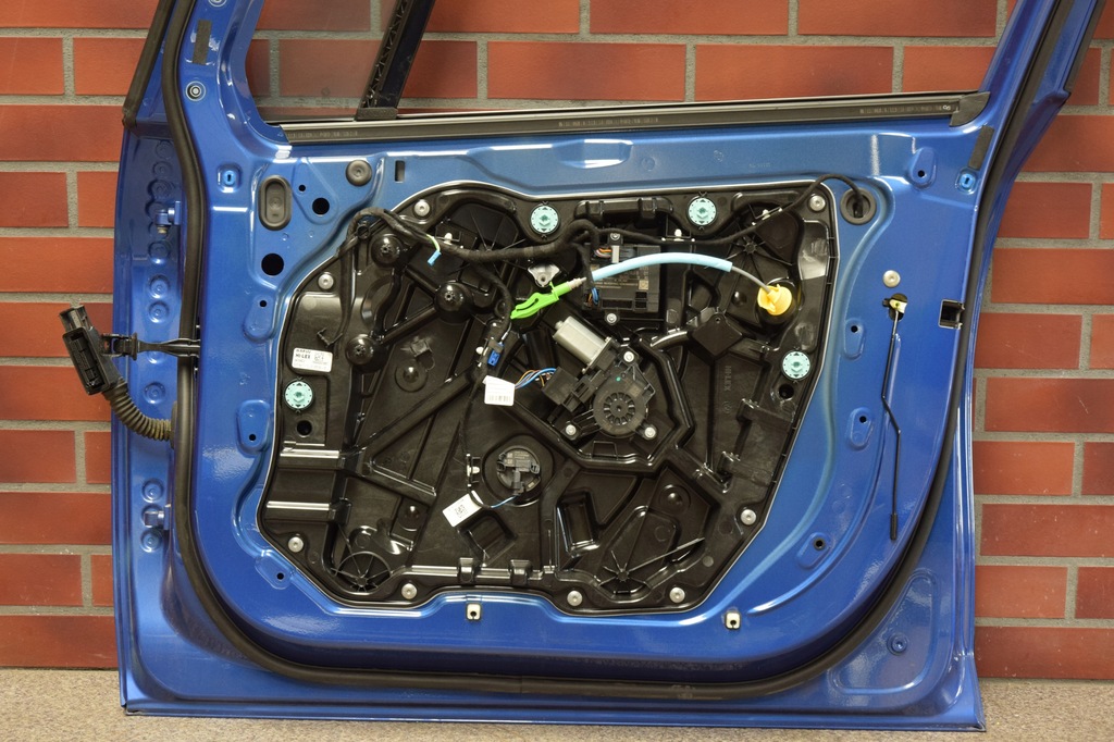 фото №8, Дверь правое перед передние bmw 2 u06 c31