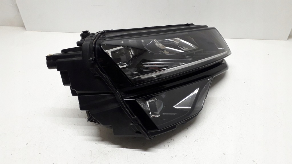 фото №14, Skoda karoq лампа правая передняя full led