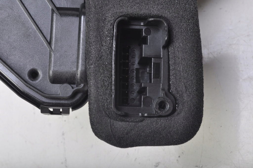 фото №6, Leon iv замок дверь правый задняя 5ta839016k 21r 7pin