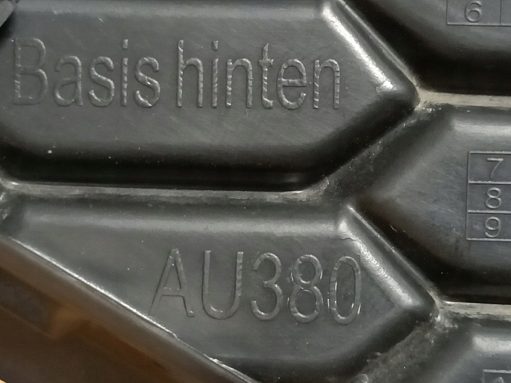 Audi a3 решётка бампера левый задний  8y4807819 с Разборки