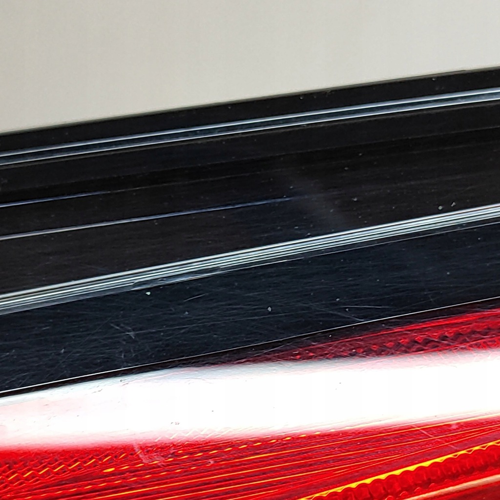 фото №7, Nissan leaf ii ze1 2019 левая сторона лампа задняя