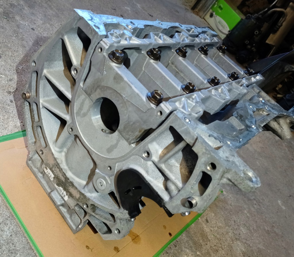 фото №12, Ford mondeo mk4 s-max galaxy escape mazda 6 блок двигуна 2.3 l3