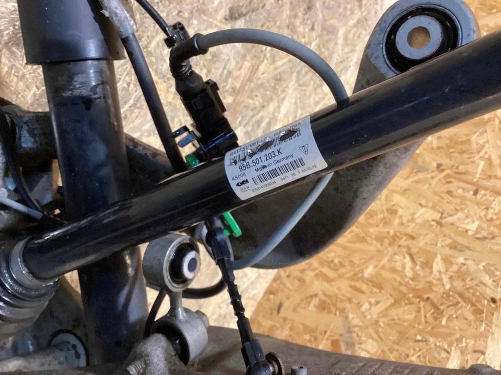 фото №8, Підвіска праве задні porsche macan 95b505432by 8r0505436c 95b501204c