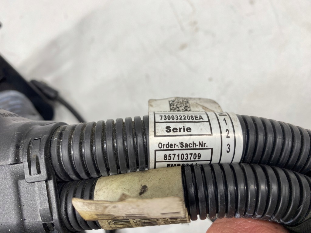 Джгут електропроводка двигуна b37 bmw 2 f45 f46 x1 f48 x2 f39 mini f54 Зі Шроту