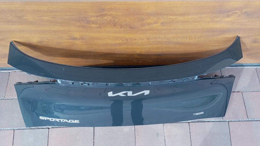 фото №2, Kia sportage v 2021 - накладка крышки задняя 87311-r2000