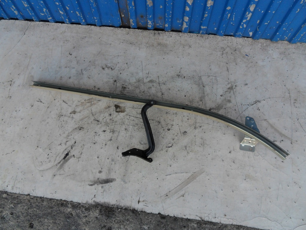 фото №1, Expert ii 06-16 направляющая направляющая правая верхний ролик