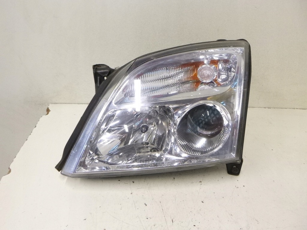 фото №1, Лампа передняя opel signum / vectra c 05r.