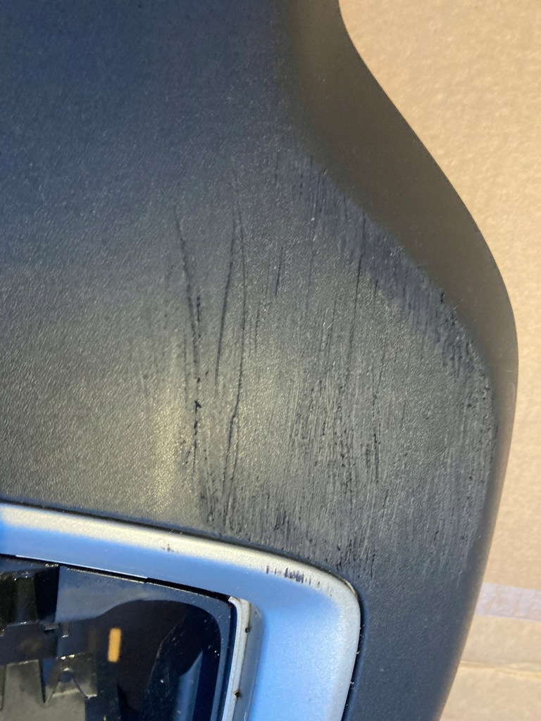 фото №6, Volvo xc70 бампер перед обшивка правый orygi.