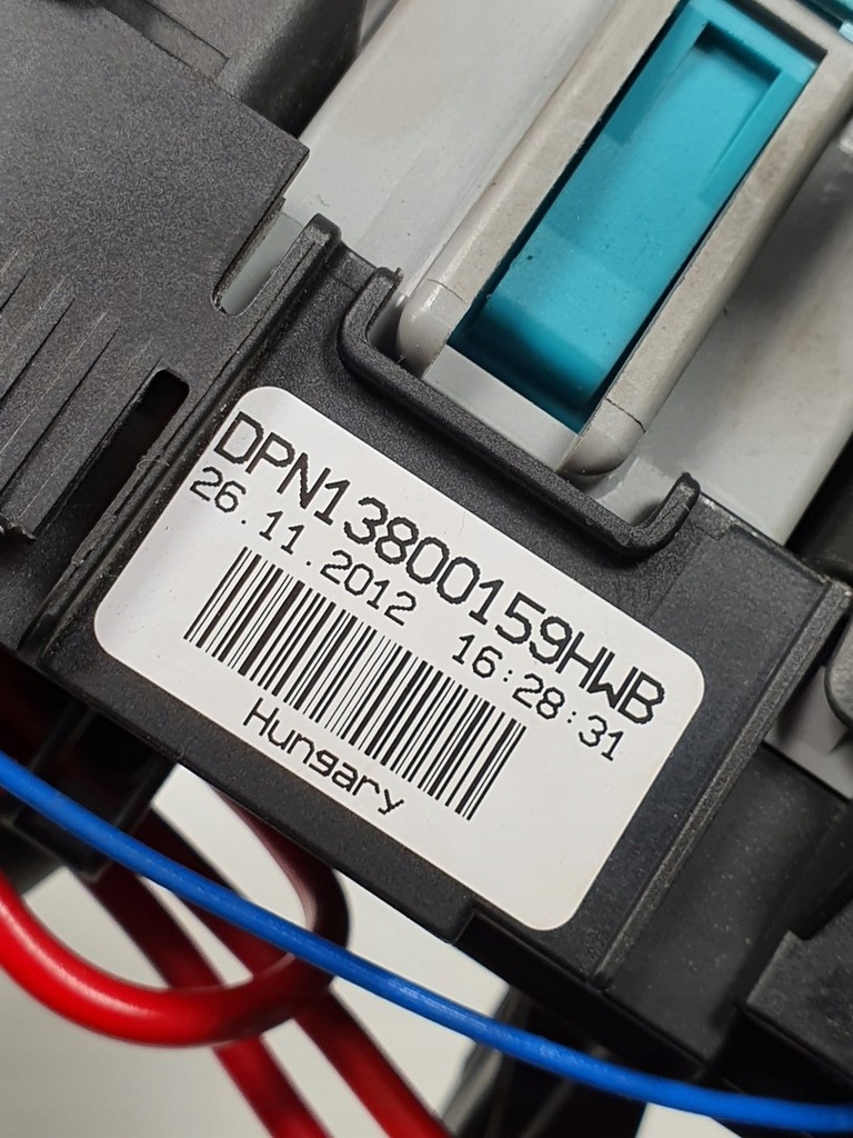 фото №7, Коробка предохранителей volvo v60 i 2.4 d 31300189