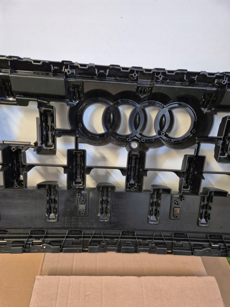 фото №12, Audi q8 4m8 lift решётка радиатора решётка радиатора решётка радиатора радиатора 4m8853651 оригинал чёрный