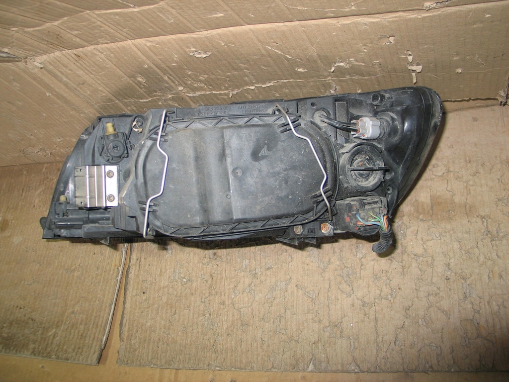 фото №12, Лампа перед volvo s40 v50 04-07r. 30698886 europa оригинал