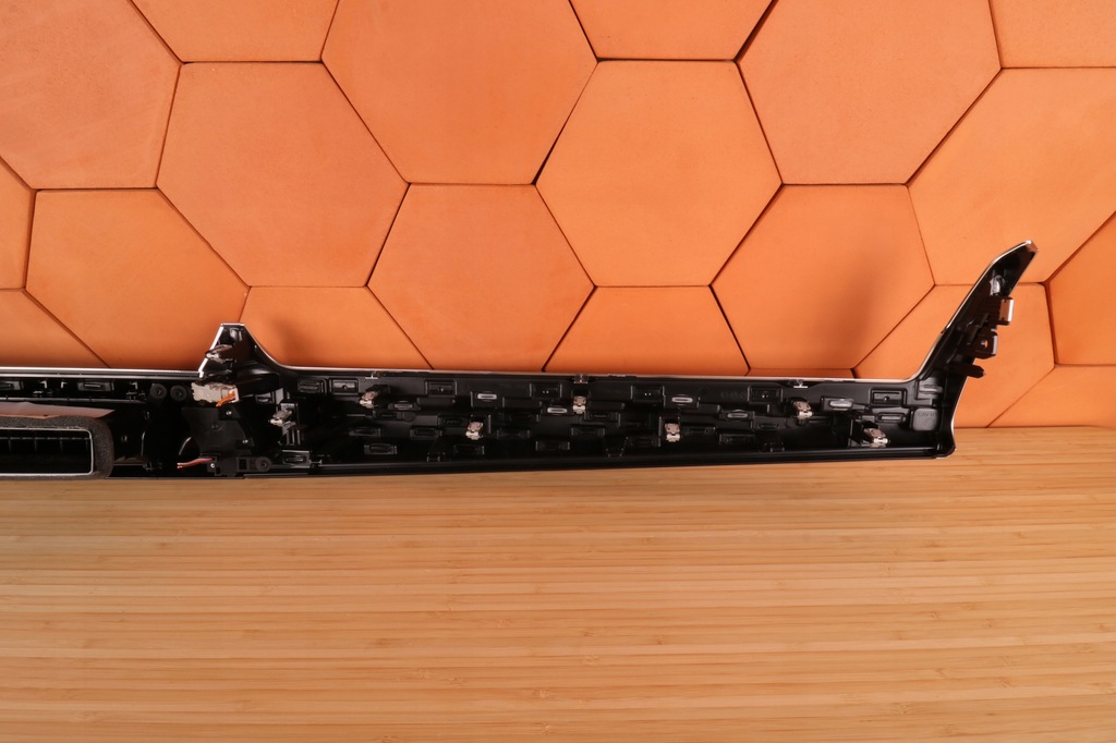 фото №11, Bmw u06 x1 u11 x2 u10 накладки dekor панели консоли hexagon anglik 9638718