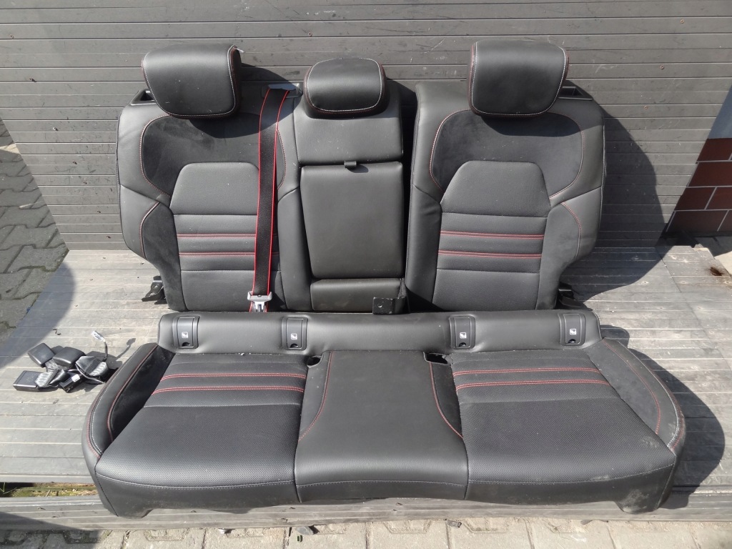 фото №1, Renault arkana 2022 rs line заднее сиденье задняя кожа оригинал