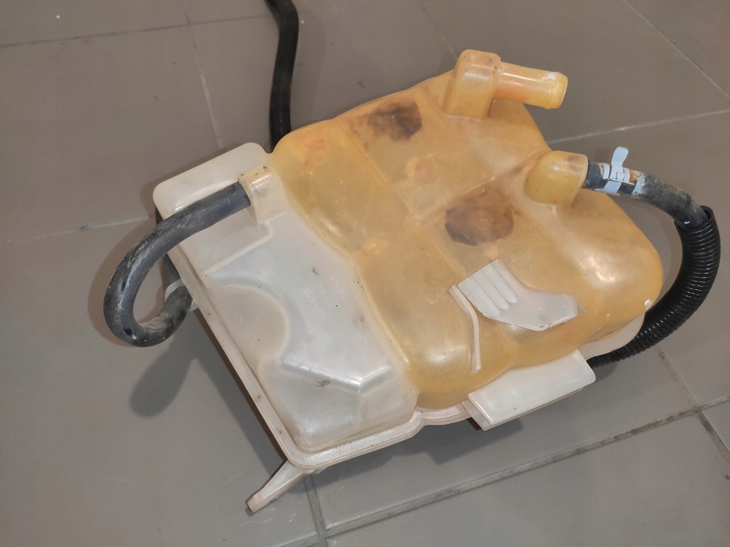 фото №9, Jeep cherokee liberty kk 2.8crd nitro бак розширювальний оригінал