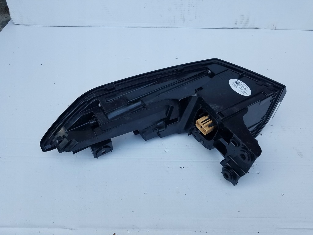 фото №7, Лампа задняя vw id. buzz