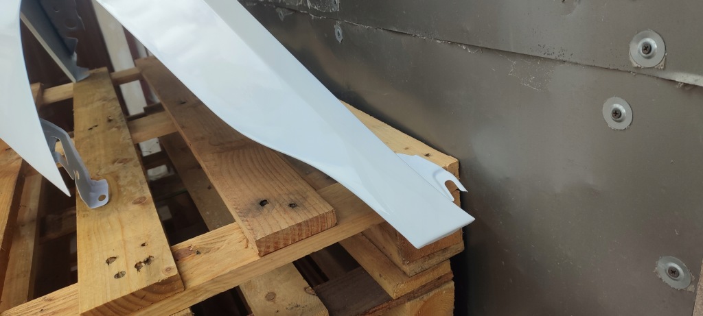 Крыло  правый  стальной tesla model 3 3 07.17-12.23r дорестайлинг  лак ppsw Киев