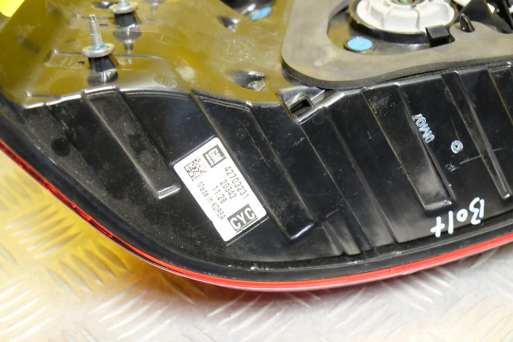 фото №11, Chevrolet bolt 2017- лампа задняя задняя правая usa