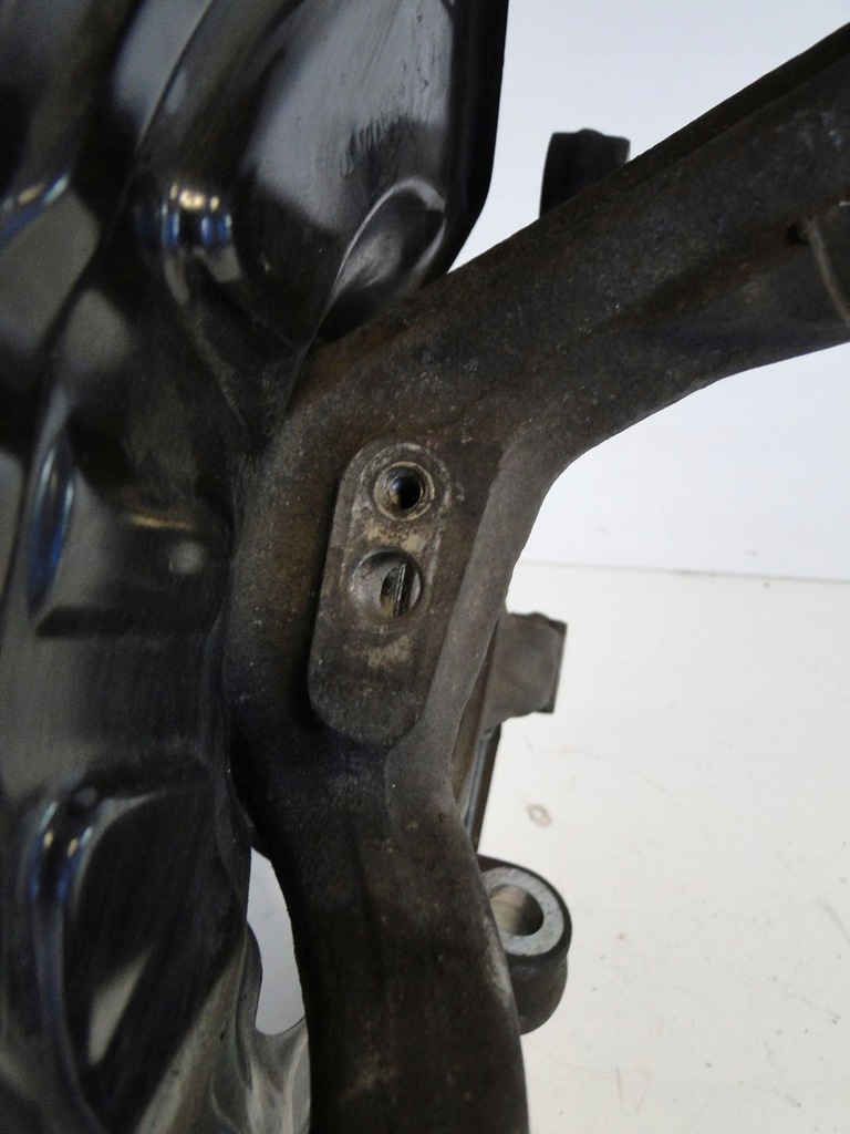 фото №8, Mercedes gla 156 x156 поворотный кулак передняя левая