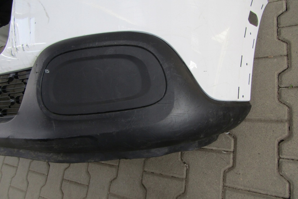 фото №8, Бампер перед передний citroen c3 iii 16-19