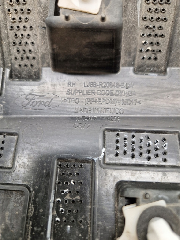 фото №7, Ford mustang mach-e молдинг двері перед передня права lj8b-r20848