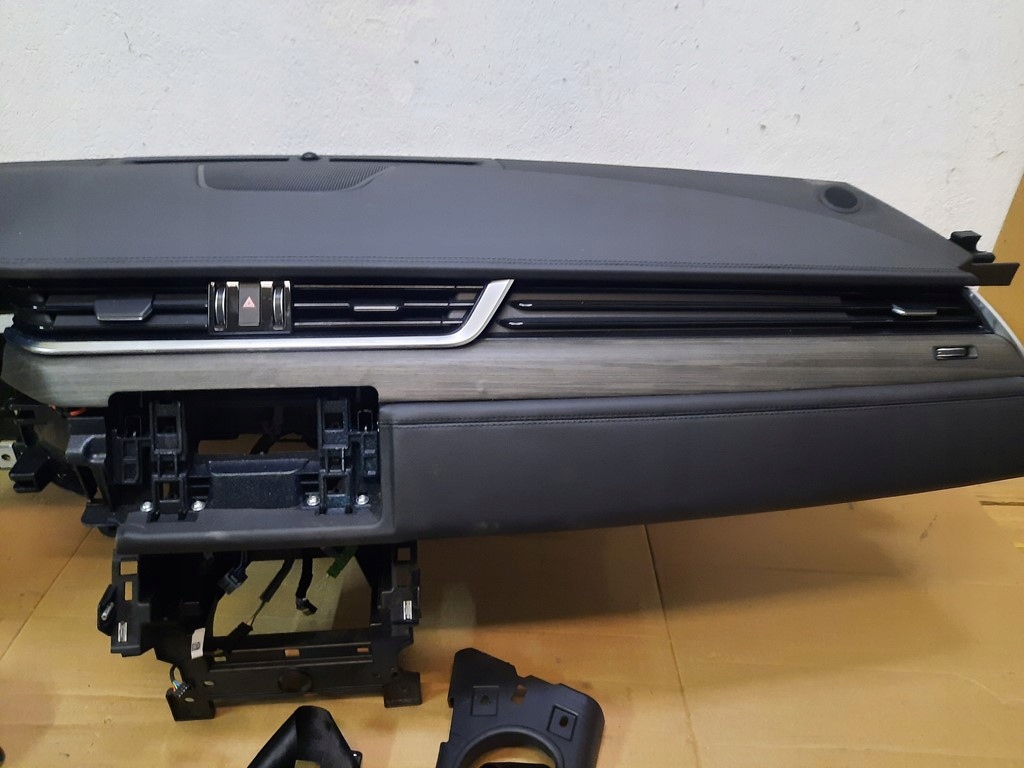 фото №5, Jaguar f-pace lift 2020- консоль приборная панель air bag подушки безопасности ремни orginal демонтированный