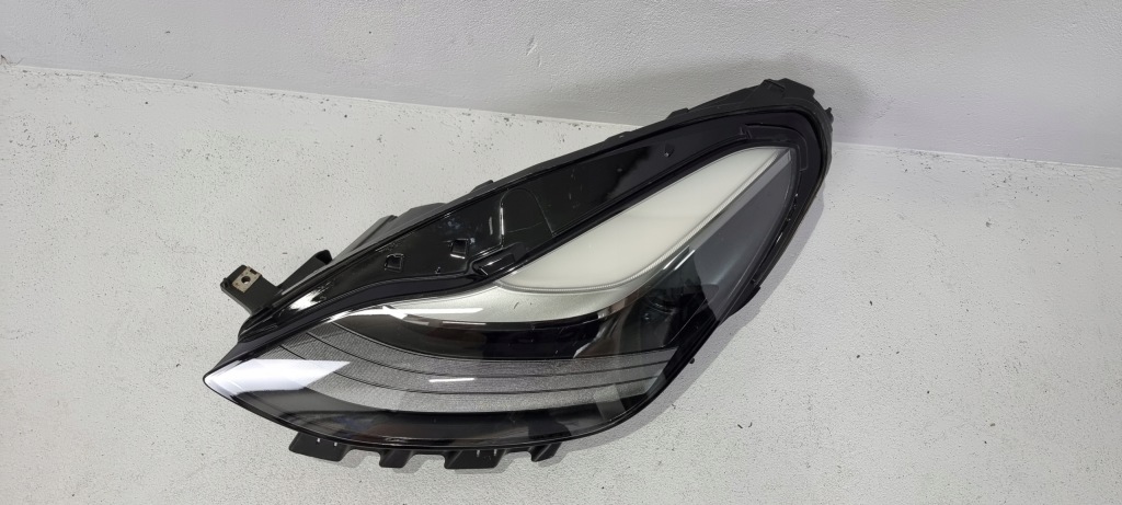 Фара левый перед передняя tesla 3 рестайлинг  y full led 21-23 с Разборки