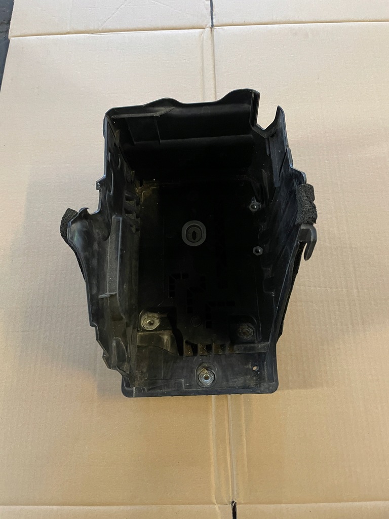 фото №1, Volvo v60 корпус аккумулятор