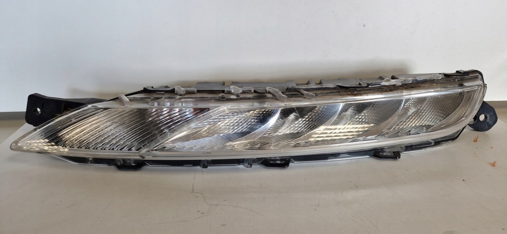 Купити C4 picasso 2 фара led drl ліва 9676036380