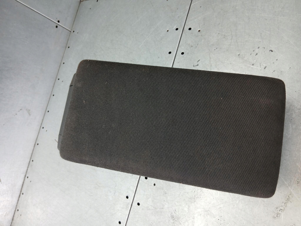 фото №6, Подлокотник alfa romeo 147 1.9jtd 03r