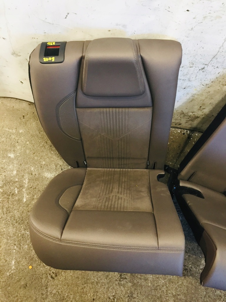 фото №11, Заднє сидіння ремені сидіння коричневий zamszyk peugeot 2008 напівшкіра