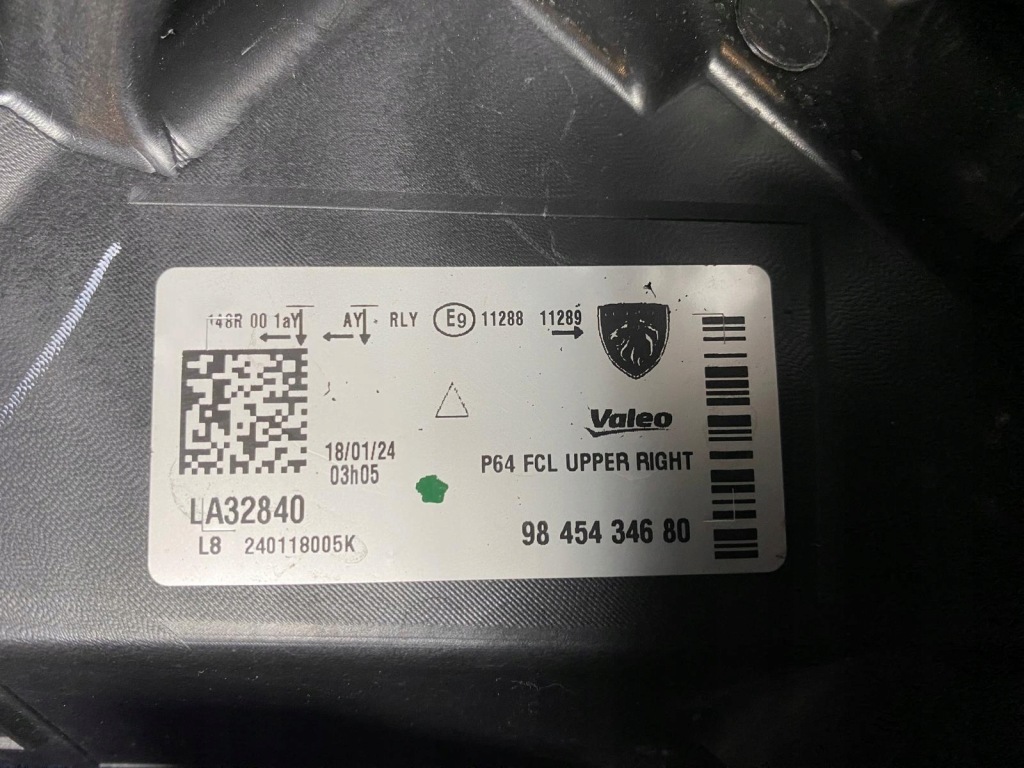 Противотуманная фара правый led drl peugeot 3008 5008 3 9845434680 Недорого