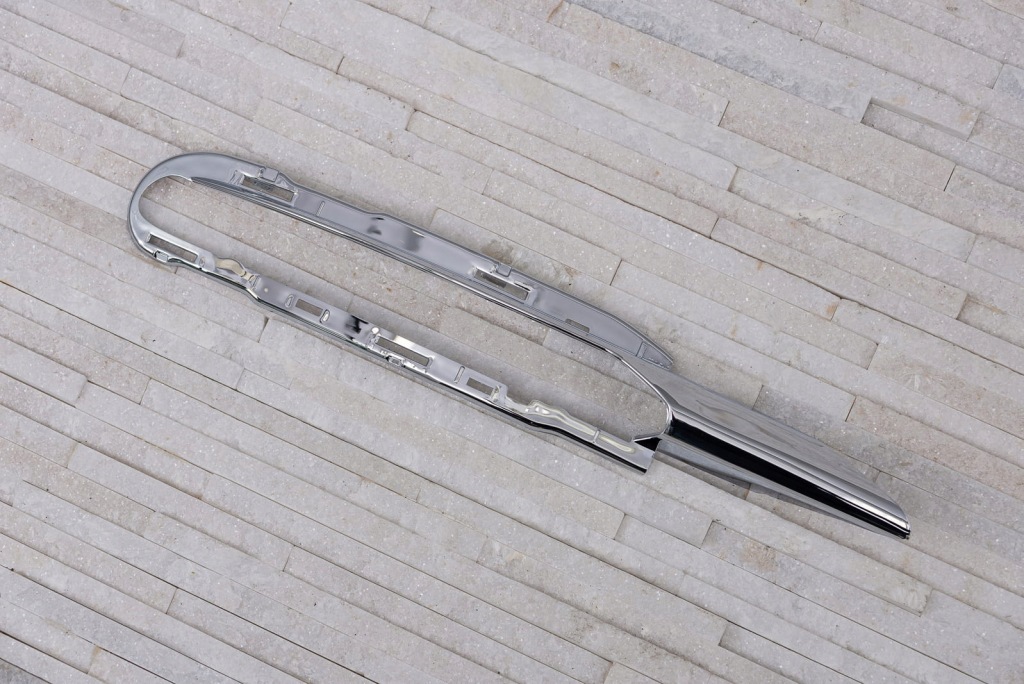 Купить Mercedes r w251 молдинг решётки бампера a2518853823