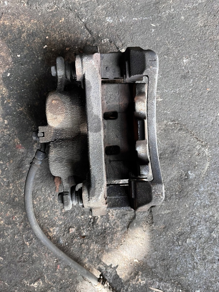 фото №2, 154 renault koleos ii суппорт тормозной перед левый