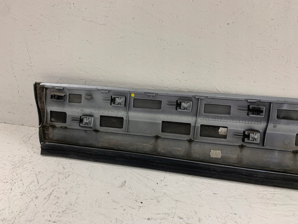 фото №9, Porsche cayenne 7p5 молдинг двері права перед 2010-