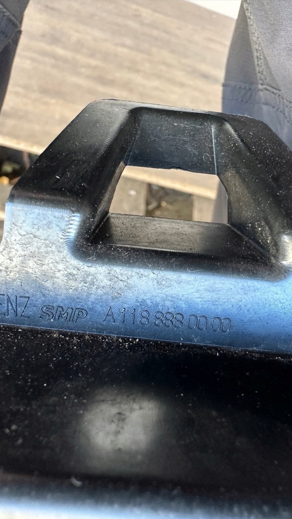 фото №4, Mercedes cla x118 c118 amg rok 19 решётка радиатора pdc diamond a1188880000