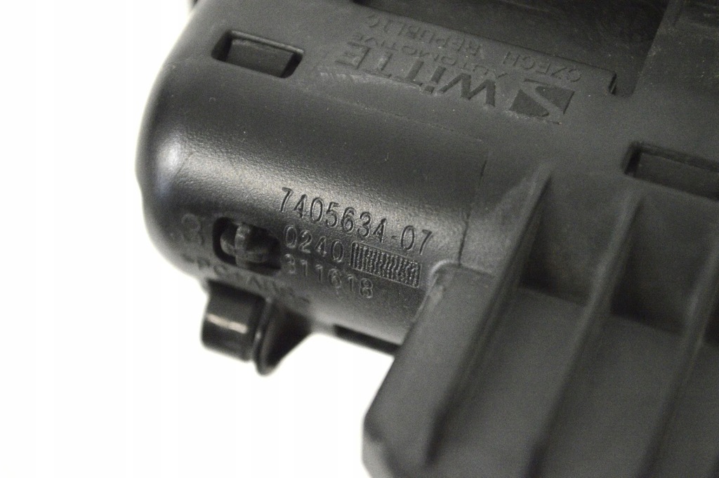 фото №6, Bmw x3 g01 2017 кнопка открывания крышки багажника