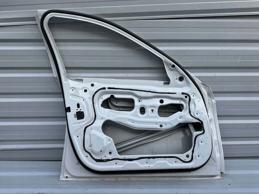 Bmw 5 v f11 f10 10-17r двері ліва передні лівий перед 7n0827159 Недорого